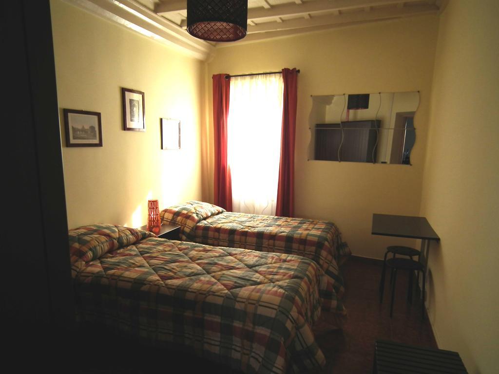 Holiday home L'attichetto Di *